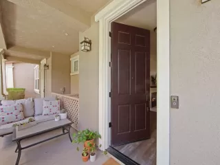 Photo #2: 222060188 Listing