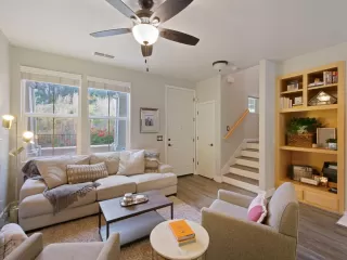 Photo #4: 222060188 Listing