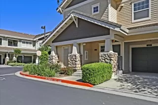 Photo #2: 222061084 Listing