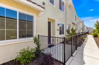 Photo #3: 222062020 Listing