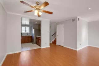 Photo #4: 222062070 Listing