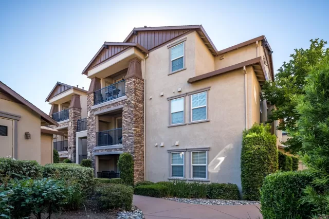 MLS: 222062093 Condo For Sale