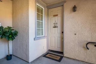 Photo #4: 222062093 Listing