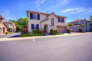 Photo #2: 222062794 Listing 