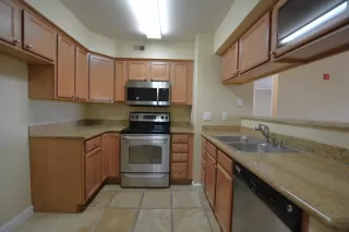 Photo #3: 222063333 Listing