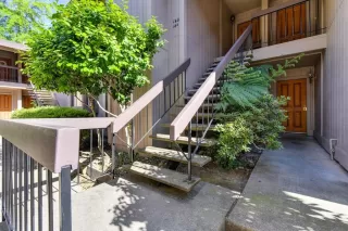 Photo #2: 222063732 Listing