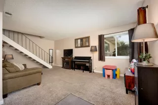 Photo #6: 222063845 Listing 