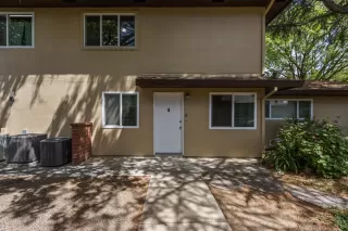 Photo #1: 222063995 Listing 