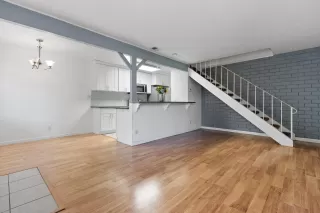 Photo #5: 222063995 Listing 