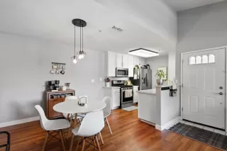 Photo #4: 222064348 Listing 
