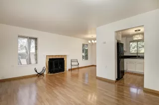 Photo #4: 222065258 Listing 