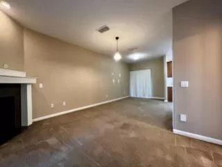 Photo #2: 222065618 Listing