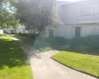 Photo #4: 222065987 Listing