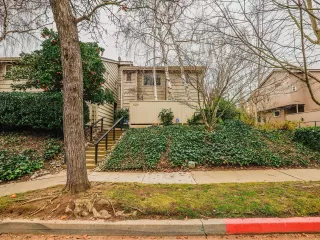 Photo #5: 222066642 Listing