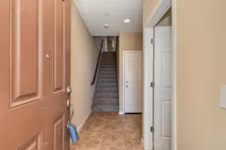 Photo #5: 222067595 Listing