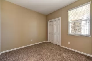 Photo #6: 222067595 Listing