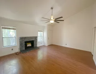 Photo #2: 222068045 Listing 