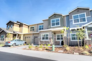 Photo #2: 222068131 Listing 