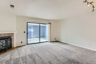Photo #4: 222068470 Listing 