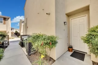 Photo #2: 222068761 Listing