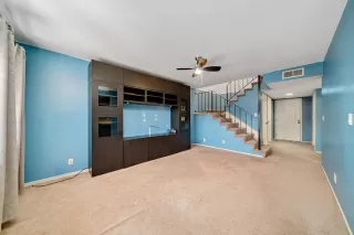 Photo #6: 222068802 Listing