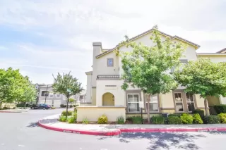 Photo #2: 222068949 Listing 