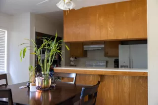 Photo #5: 222070494 Listing