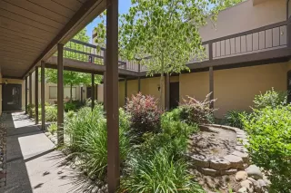 Photo #2: 222070879 Listing