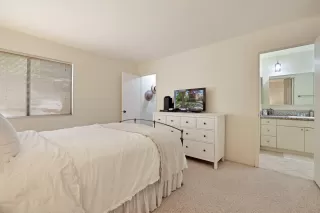 Photo #6: 222070879 Listing