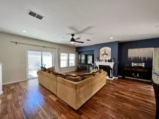 Photo #4: 222071576 Listing