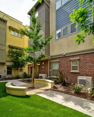 Photo #1: 222071794 Listing