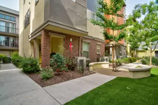 Photo #2: 222071794 Listing