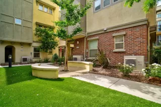 Photo #3: 222071794 Listing