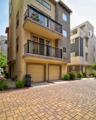 Photo #5: 222071794 Listing