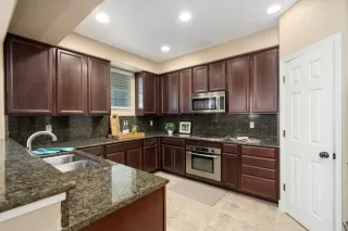 Photo #6: 222072289 Listing 