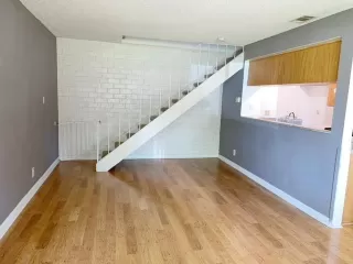 Photo #1: 222072967 Listing