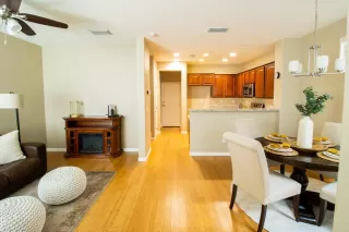 Photo #3: 222073009 Listing