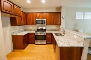 Photo #5: 222073009 Listing