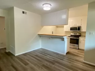 Photo #6: 222073039 Listing 