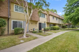 Photo #2: 222073669 Listing