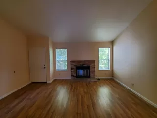 Photo #3: 222073867 Listing 