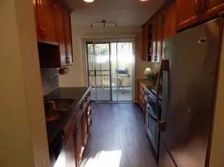 Photo #2: 222074224 Listing