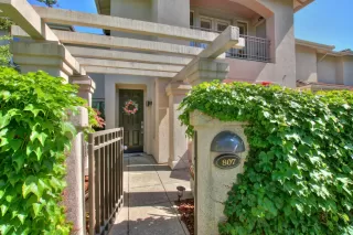 Photo #2: 222074627 Listing