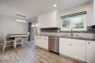 Photo #4: 222074873 Listing 