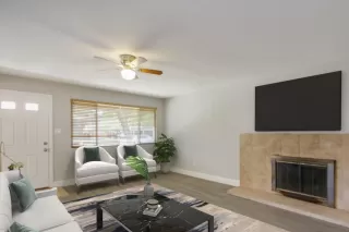 Photo #5: 222075182 Listing