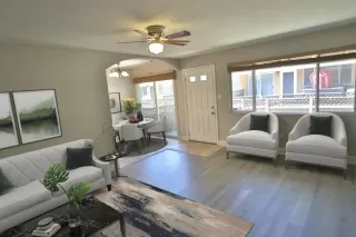 Photo #6: 222075182 Listing