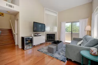 Photo #2: 222075354 Listing 