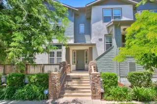 Photo #4: 222075729 Listing