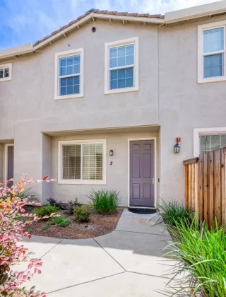 Photo #1: 222075972 Listing 