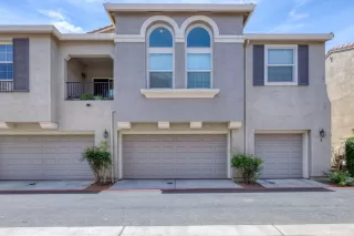 Photo #5: 222075972 Listing 